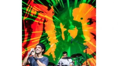 Entertainment News | Farhan Akhtar Pays Musical Tribute to Asha Bhosle at Concert in Punjab