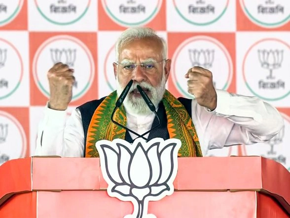 India News | Mera Booth Sabse Mazboot: PM Modi Sounds the Bugle to Dismantle TMC in West Bengal