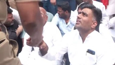 India News | SP, CPI(M) Delegations Stage Sit-in over Noida Workers' Protest