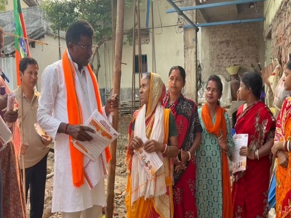 India News | Corruption and Landlessness Stall Housing Dreams in West Bengal