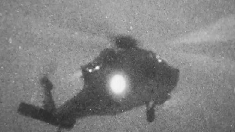 World News | US Releases Footage Showing Tactical Sequence as Marines Rappel, Board and Seize Iranian-flagged Vessel Touska in Gulf of Oman