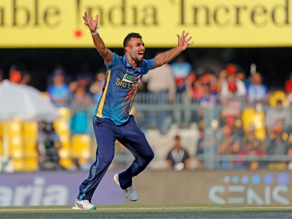 Sports News | PCB Ban Dasun Shanaka for One Year After Sri Lankan Cricketer Opts out of PSL, Later Joins IPL