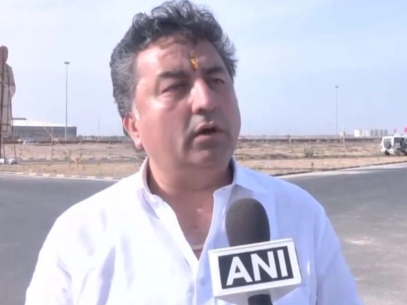India News | 'Could Have Turned into Major Disaster': Minister KK Vishnoi Praises HPCL Staff for Swift Action After Fire Erupted at Rajasthan Refinery