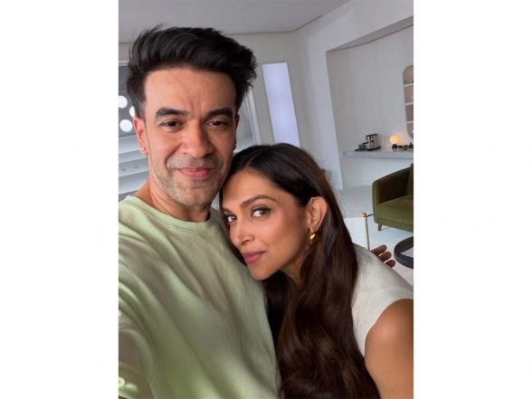 Entertainment News | Mom-to-be Deepika Padukone Back on Set Post Pregnancy Announcement, Director Punit Malhotra Shares Pic