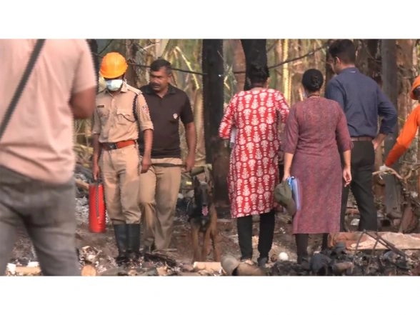 India News | Keralam: Probe Begins into Thrissur Fireworks Storage Fire; MoS Suresh Gopi Visits Site