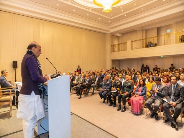 World News | Defence Minister Rajnath Singh Attends Indian Community Event; Interacts with Indian Diaspora at Embassy in Berlin