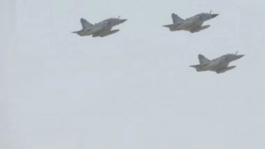 India News | Expressway to Readiness: IAF Fighter Jets Conduct Precision Drills on Purvanchal Highway