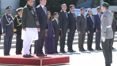 World News | Defence Minister Rajnath Singh Meets German Counterpart, Receives Ceremonial Welcome, Lays Wreath in Berlin