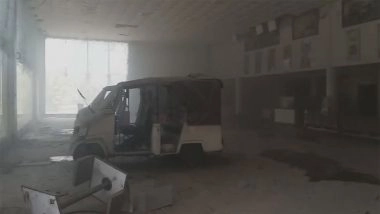 India News | Bihar: Fire Breaks out Mahindra Showroom in Danapur