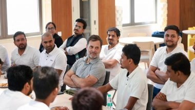 India News |  Rahul Gandhi Meets Youth Congress Workers 'arrested for Peaceful Demonstration'