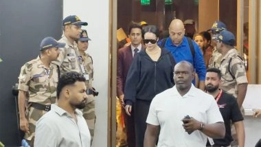 Entertainment News | Singer Rihanna Arrives in Mumbai, Greets Fans