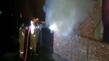 India News | UP: Fire Breaks out at Electronics Showroom and Warehouse in Hardoi