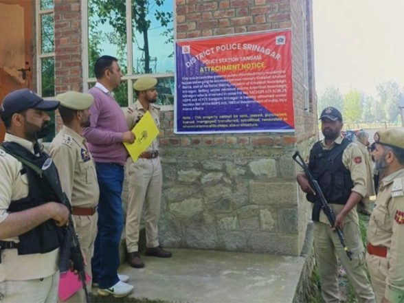 India News | Srinagar Police Attach Rs 3.5 Crore Assets of Drug Smugglers Under NDPS Act Crackdown