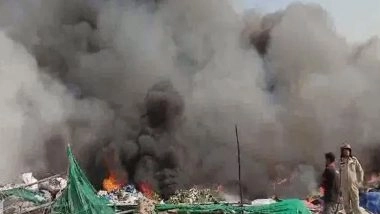 India News | Fire Breaks out in Majlis Park Forest Area in Delhi