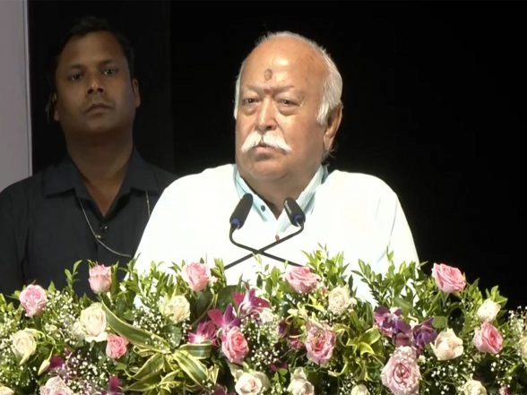 India News | Power of 'Triveni': RSS Chief Mohan Bhagwat Emphasises Devotion as Compass for Knowledge, Action