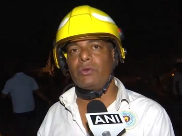 India News | Midnight Blaze Tamed: Firefighters Contain Massive Slum Fire Near Gurugram's Sikanderpur Metro Station