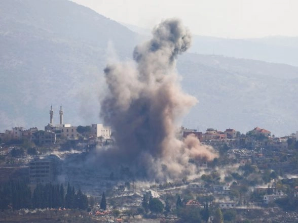 World News | Israel Launches New Strike in Lebanon's Khiam, Yohmor Al-Shaqif Amid Ceasefire Extension