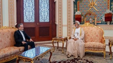 World News | Iran Foreign Minister Araghchi Meets Sultan Haitham Bin Tariq of Oman; Discusses Regional Developments