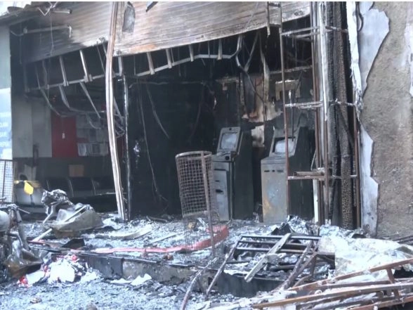 India News | Gujarat: Fire Breaks out at Gym in Prahladnagar, No Casualties