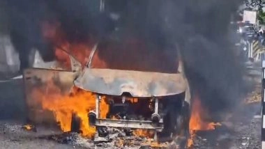 India News | Tamil Nadu: Fire Breaks out in Car; Passengers Escape Unhurt