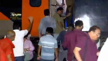 India News | Mumbai-Solapur Vande Bharat Express Derails at Pune Station; All Passengers Safe