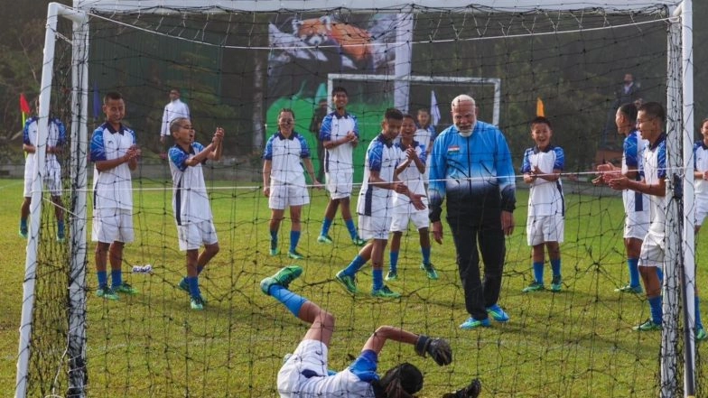 Sports News | PM Narendra Modi Plays Football with Youngsters in Gangtok, Shares Snippets on Social Media