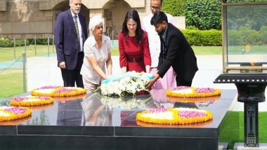 World News |  UNGA President Annalena Baerbock Pays Homage to Mahatma Gandhi at Rajghat
