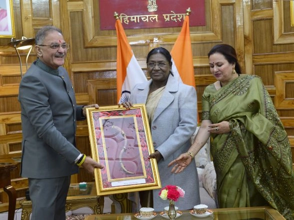 India News | Himachal Pradesh: State Banquet Hosted in Honour of President Droupadi Murmu at Lok Bhavan in Shimla