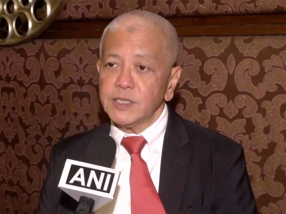 Business News | Strait of Hormuz Disruption May Push Global Food Prices Higher in Coming Years, Warns Economics Professor, Singapore