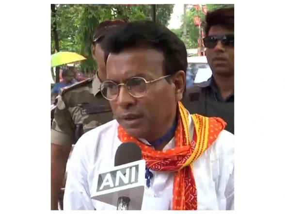 India News | Officials Didn't Delete Names of Voters Dying 25 Years Ago to Protect Mamata Banerjee: BJP's Rudranil Ghosh