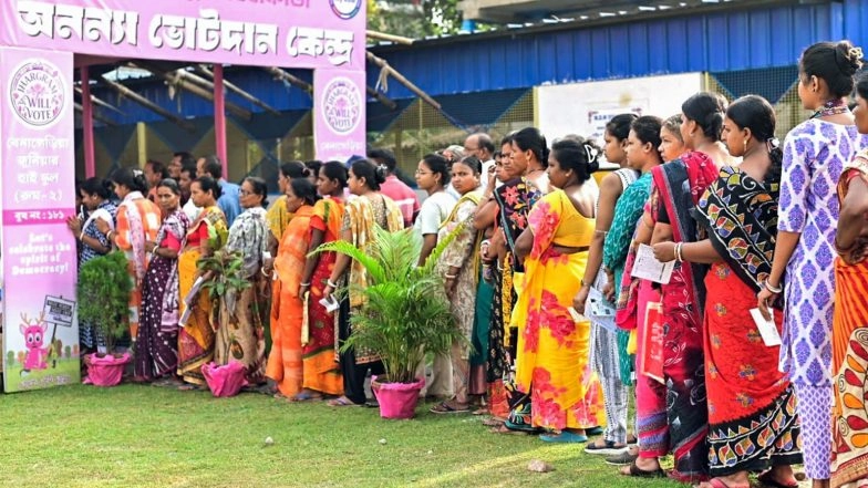 India News | West Bengal Sees 61.11% Voter Turnout Till 1 Pm in Phase 2 Polls