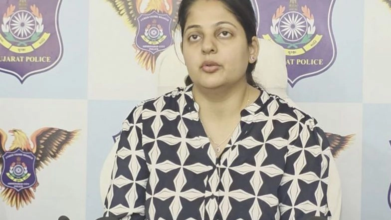 India News | Ahmedabad Cyber Police Arrest Four Accused of Aadhaar-based Fraud of Rs 25,000