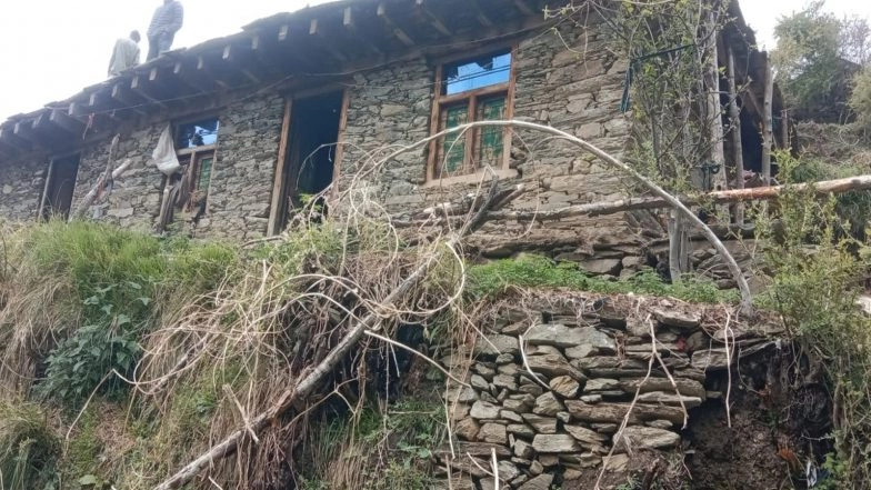 India News | J-K: 11-year-old Boy Killed, Another Minor Injured by Lightning Strike Hitting House in Kathua