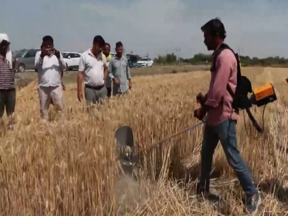 India News | Stubble Burning Gets a Smart Solution in Uttar Pradesh