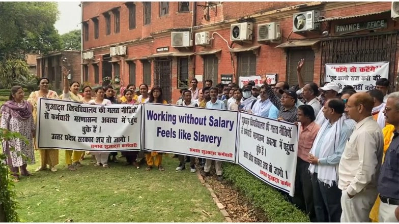 India News | Sam Higginbottom Agriculture University Teachers and Staff in Prayagraj Protest, Claim Unpaid Salary Arrears