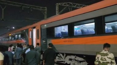 Vande Bharat Train Derailment in Pune: Mumbai-Solapur Train Coach Trolley Derails in Maharashtra, No Casualties Reported (Watch Video)