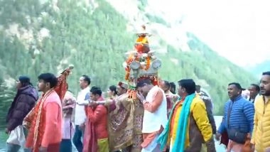 Kedarnath Yatra Begins As Panchmukhi Doli Departs From Omkareshwar Temple; Thousands Join Sacred Journey (Watch Videos)