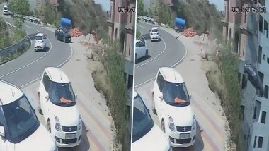 Himachal Pradesh Road Accident: 2 Devotees Burned Alive After Car Falls Into 200 Feet Gorge on Bharwain-Hoshiarpur Road, Disturbing Video Surfaces