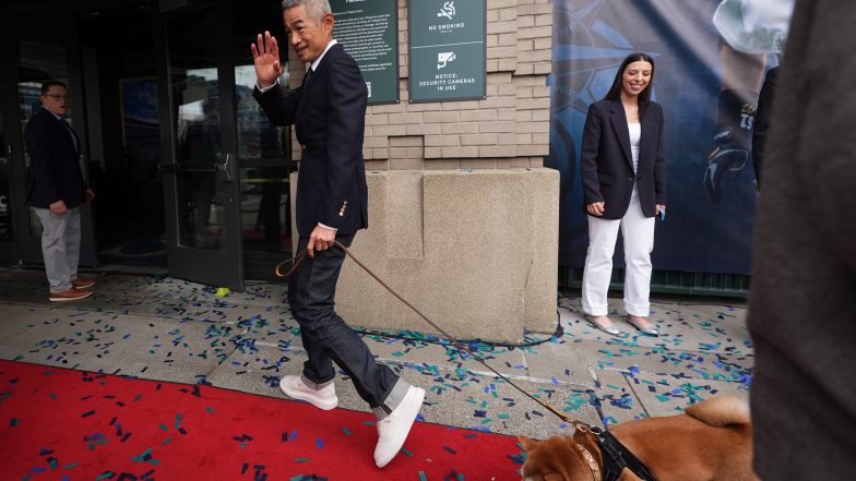 Ichiro Suzuki's Statue Unveiling Has a Mishap as Bat Snaps During Ceremony