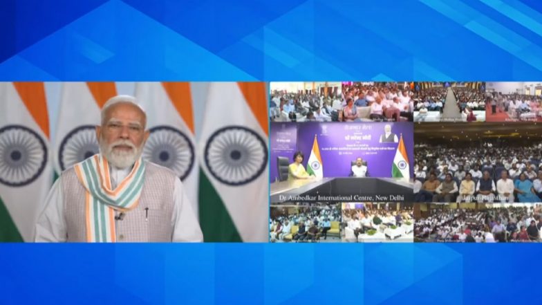 'World Wants To Become Part of India&rsquo;s Vikas Yatra&rsquo;: PM Narendra Modi Distributes 51,000 Appointment Letters at 19th Rozgar Mela (Watch Video)