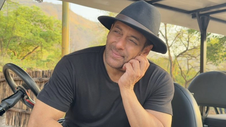 &lsquo;Topi Khud Pehno Kisi Ko Pehnao Nahi&rsquo;: Salman Khan Shares Street-Smart Witty Life Advice (See Pics)
