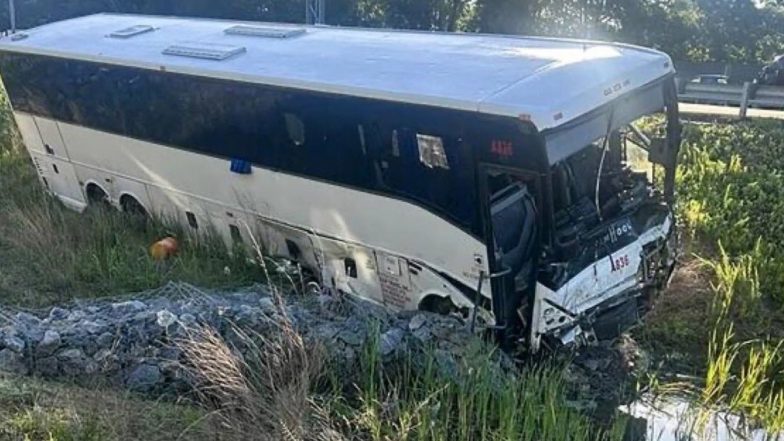 Virginia Bus Crash: 5 Dead Including Children as US Transportation Secretary Criticises Licensing Standards After I-95 Incident