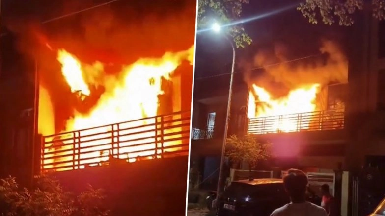 Greater Noida Fire: AC Explosion Triggers Massive Blaze in Sector Beta 1 Residential House, Panic Grips Area (Watch Video)