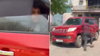 Bulandshahr: Couple Found in Compromising Position Inside Parked Car Flees After Locals Gather; Video Goes Viral