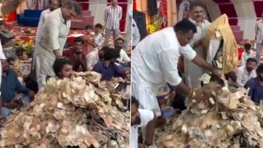 Rain of Money! Devotees Shower Bags of Cash on Bhajan Singer Kaviraj Jignesh at Gujarat Dayro; Video Goes Viral