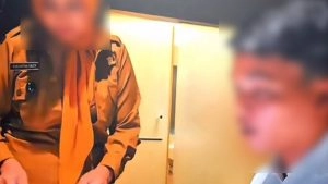 social-viral-Guru Bahasa Inggris Viral Video: Alleged English Teacher-Student Clip Sparks Concern in Indonesia