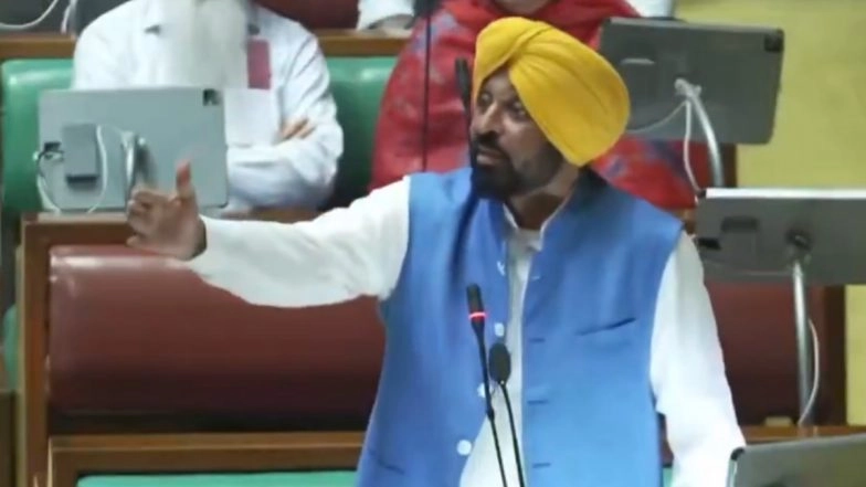 &lsquo;Bhagwant Mann Was Drunk in Punjab Assembly&rsquo;, Allege Congress and Akali Dal As High Drama Ensues (Watch Video)