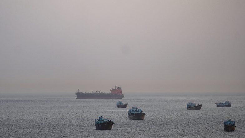 World News | UKMTO Reports Ship Being Hit in UAE as Trump Vows to 'free Up' Ships from Strait of Hormuz