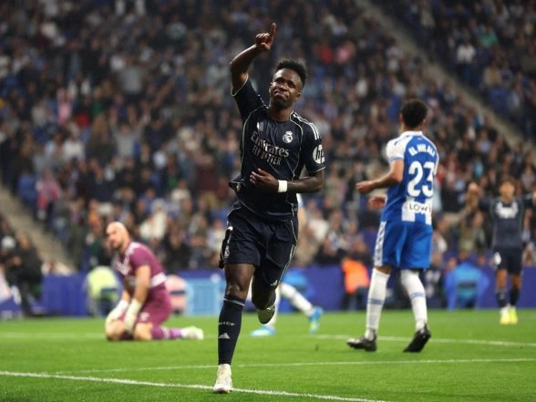 Sports News | La Liga: Vinicius Brace Helps Real Madrid Beat Espanyol; Betis Thrash Oviedo