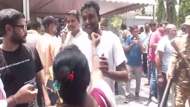India News | WB Assembly Polls: Jubilation Outside Bhabanipur Counting Centre as BJP Crosses Majority Mark